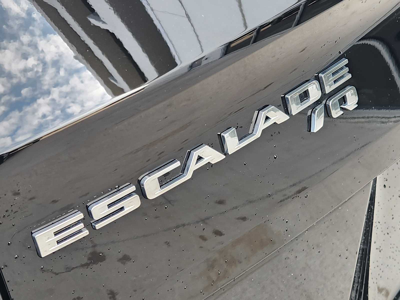 2025 Cadillac Escalade IQ Luxury photo 6