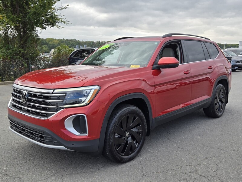 2024 Volkswagen Atlas SE Technology photo 2