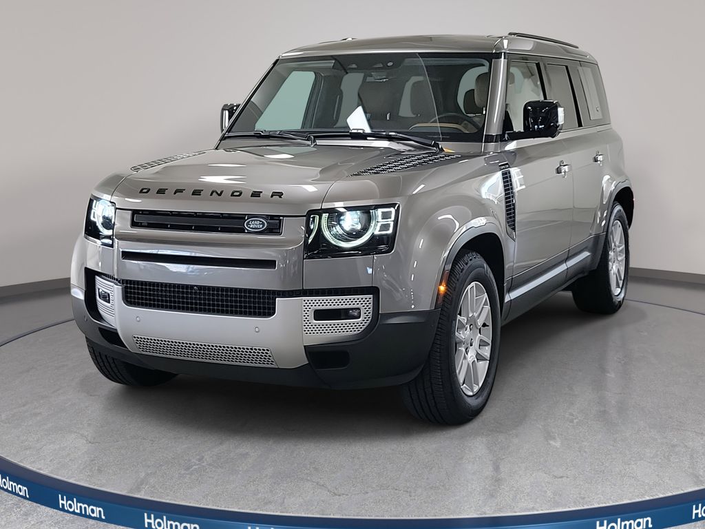 2024 Land Rover Defender S's photo