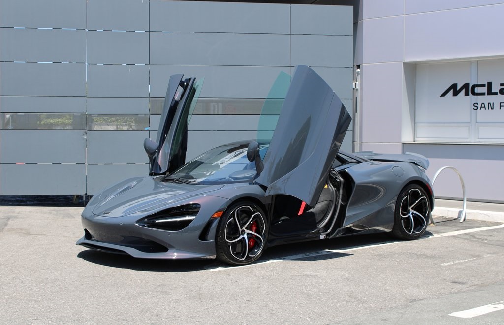2025 McLaren 750S