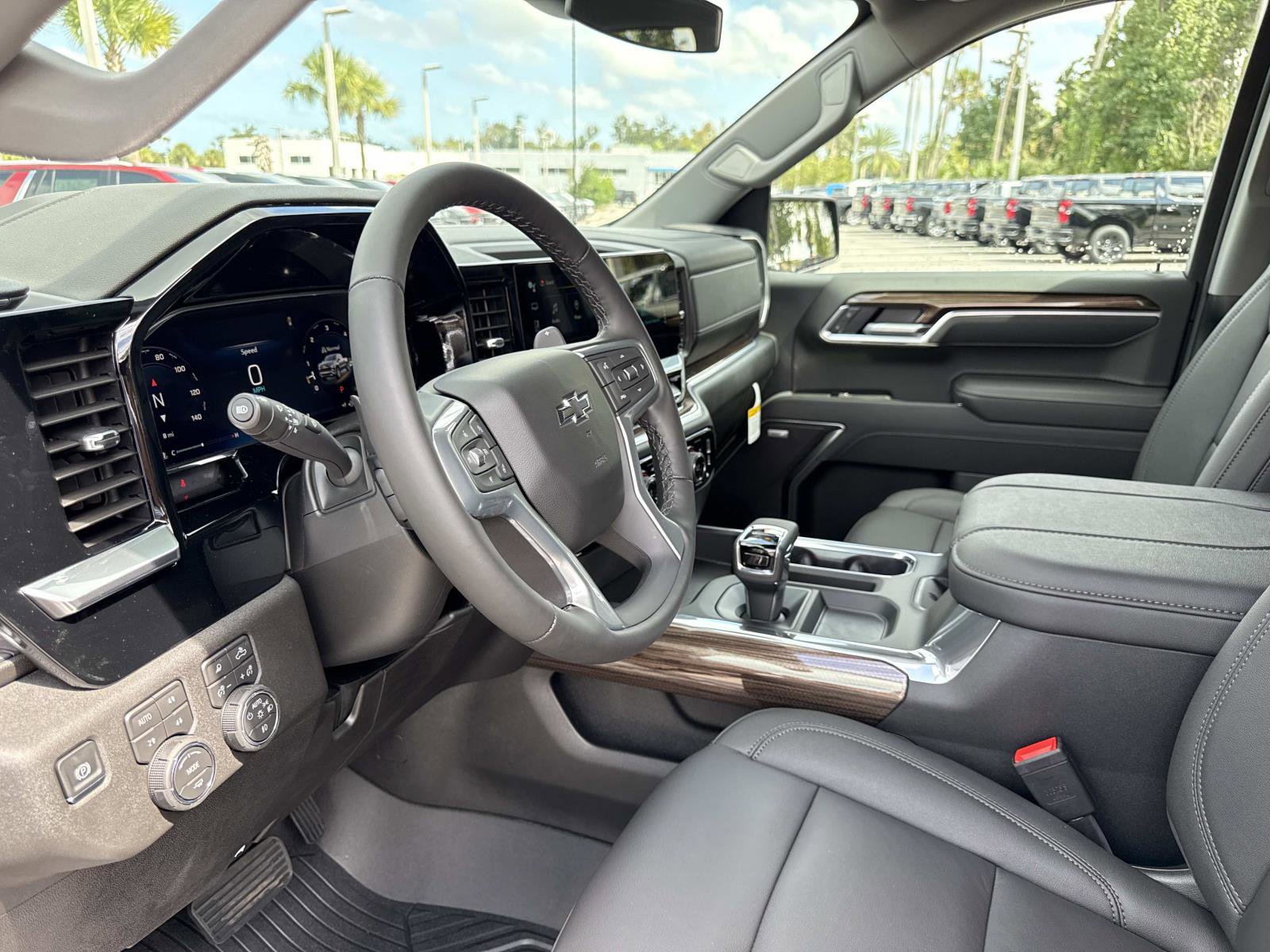 2026 Chevrolet Silverado 1500 RST photo 21