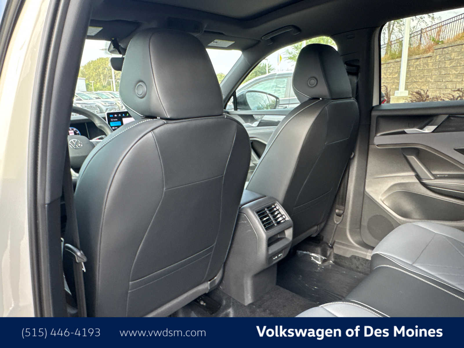 2025 Volkswagen Tiguan SE R-Line Black photo 13
