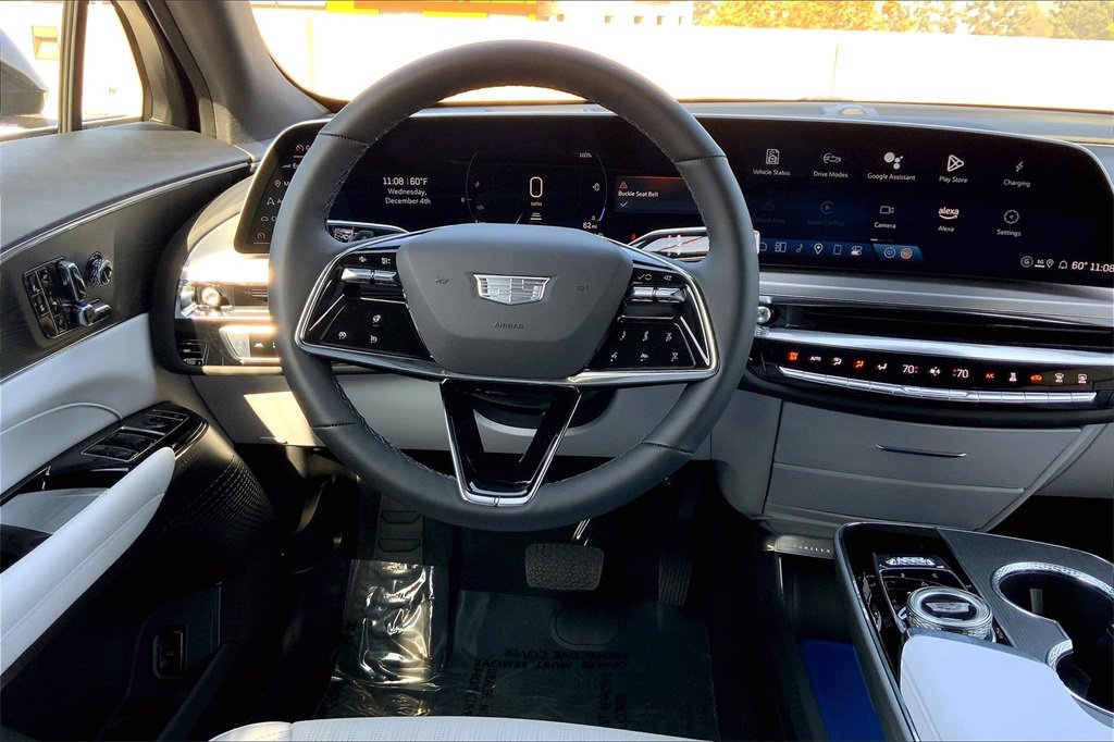 2025 Cadillac Lyriq Sport photo 18