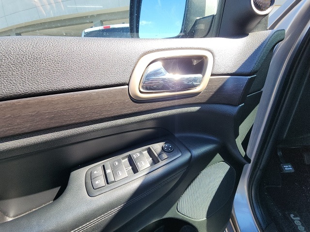 2014 Jeep Grand Cherokee Altitude photo 7