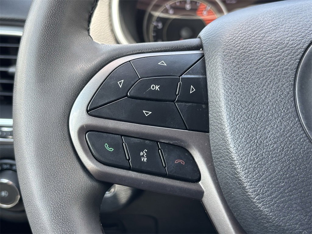 2022 Jeep Cherokee Latitude Lux photo 28