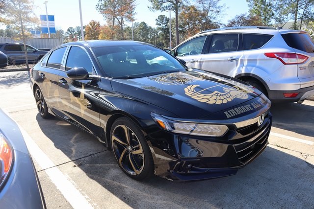 2021 Honda Accord Sport's photo