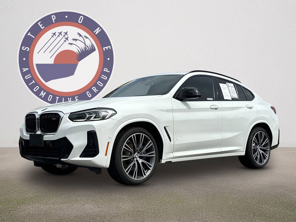 2023 BMW X4 M40i's photo