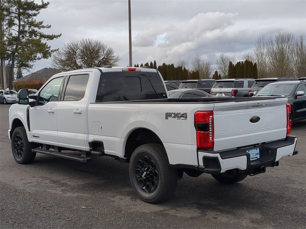2024 Ford F-350 Lariat photo 4