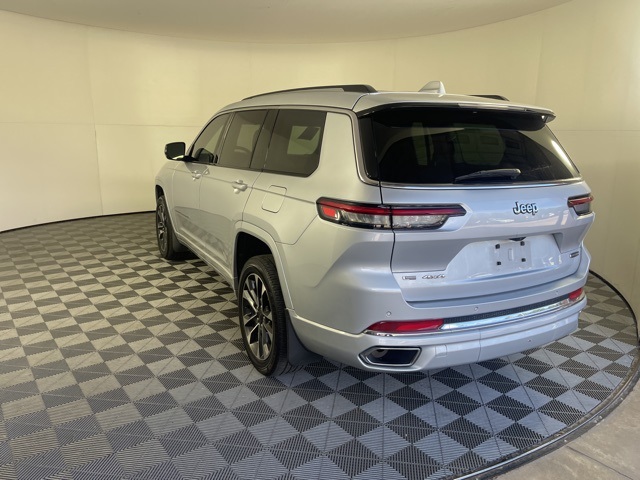 2021 Jeep Grand Cherokee Overland photo 9