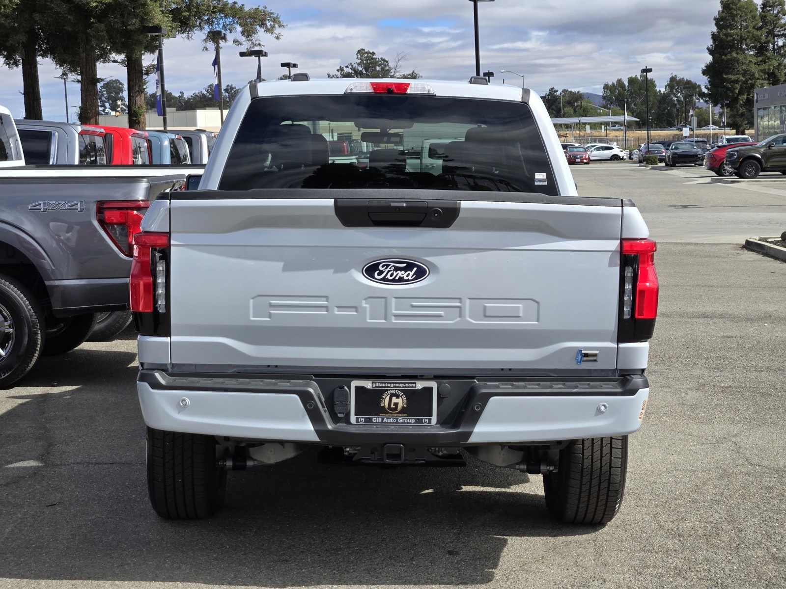2025 Ford F-150 Lightning photo 4