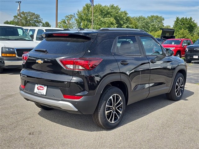 2026 Chevrolet Trailblazer LT photo 4