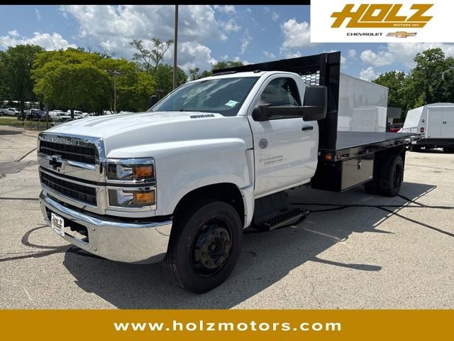 2024 Chevrolet Silverado 4500 Medium Duty Chassis Cab Work Truck's photo