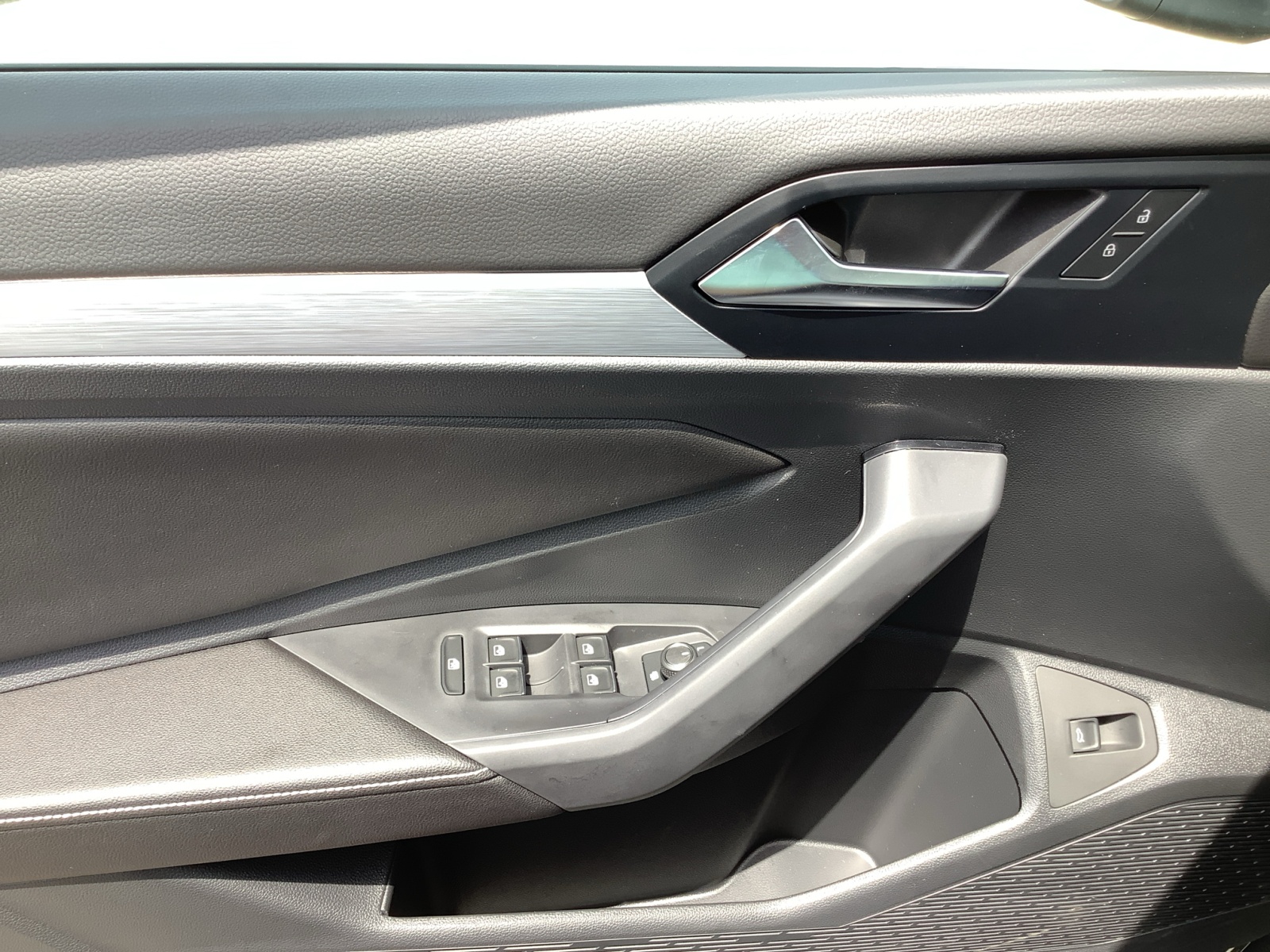 2025 Volkswagen Jetta S photo 25