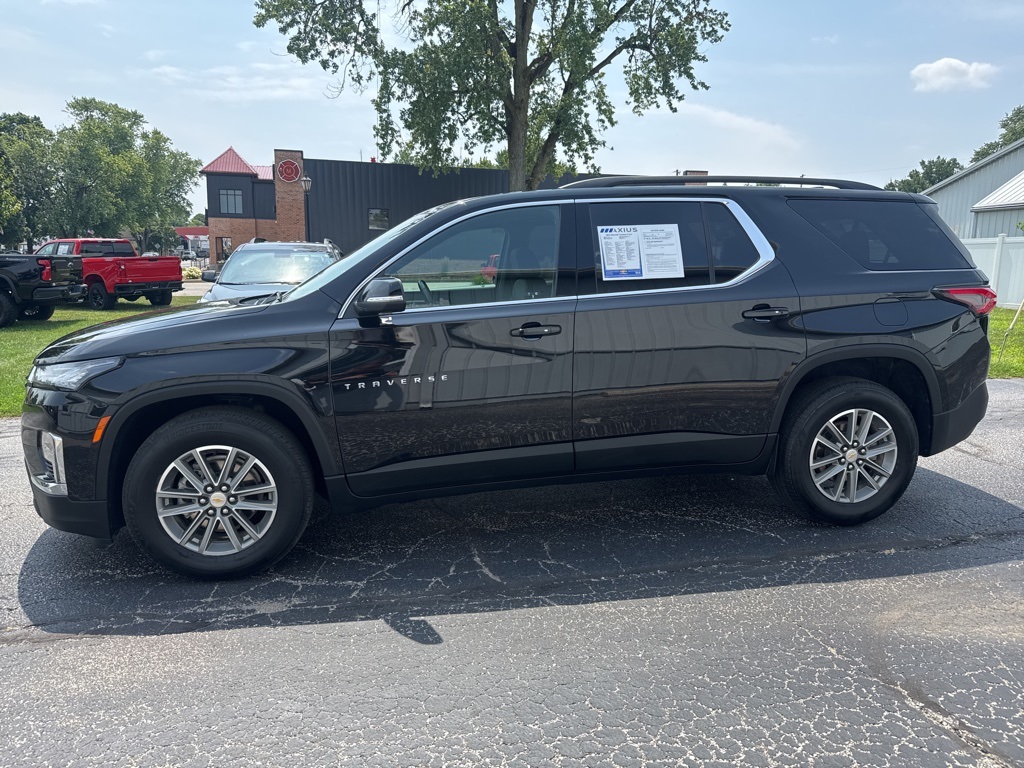 2022 Chevrolet Traverse Cloth photo 3