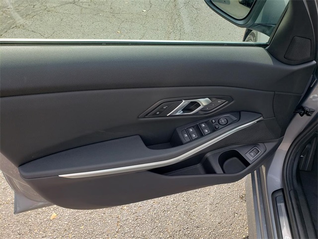 2025 Bmw 330i xDrive photo 11