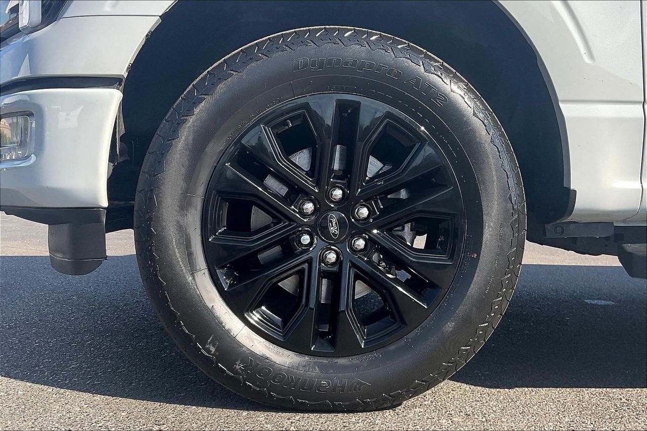 2024 Ford F-150 Lariat photo 28