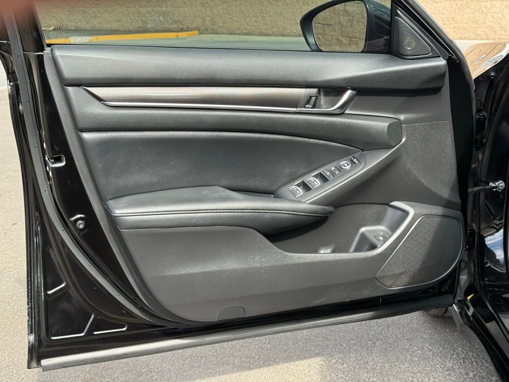 2021 Honda Accord Sport photo 15