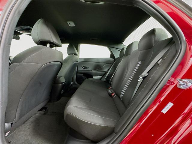2025 Hyundai Elantra Hybrid SEL Sport photo 29