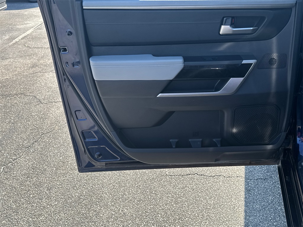 2023 Toyota Tundra Limited photo 19