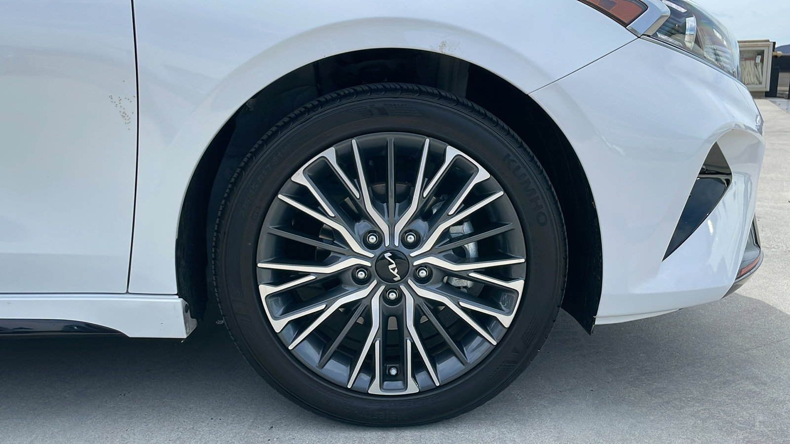 2022 Kia Forte GT-Line photo 25