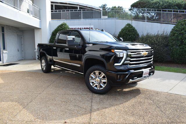 2026 Chevrolet Silverado 2500HD High Country's photo