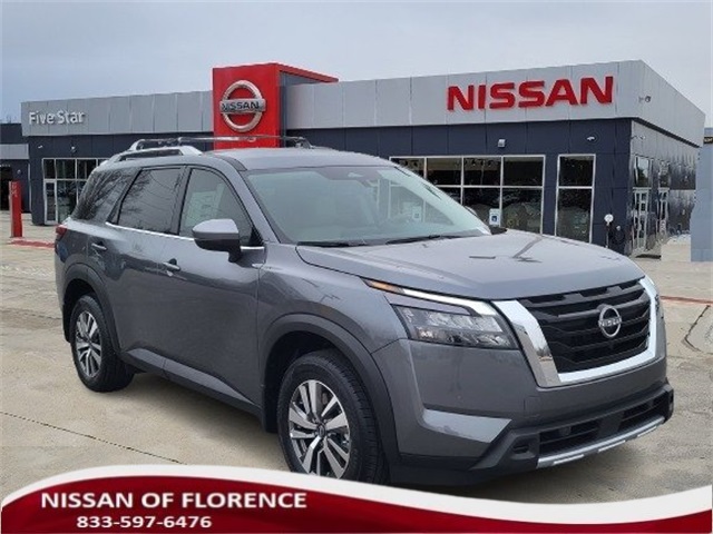 2025 Nissan Pathfinder SL's photo
