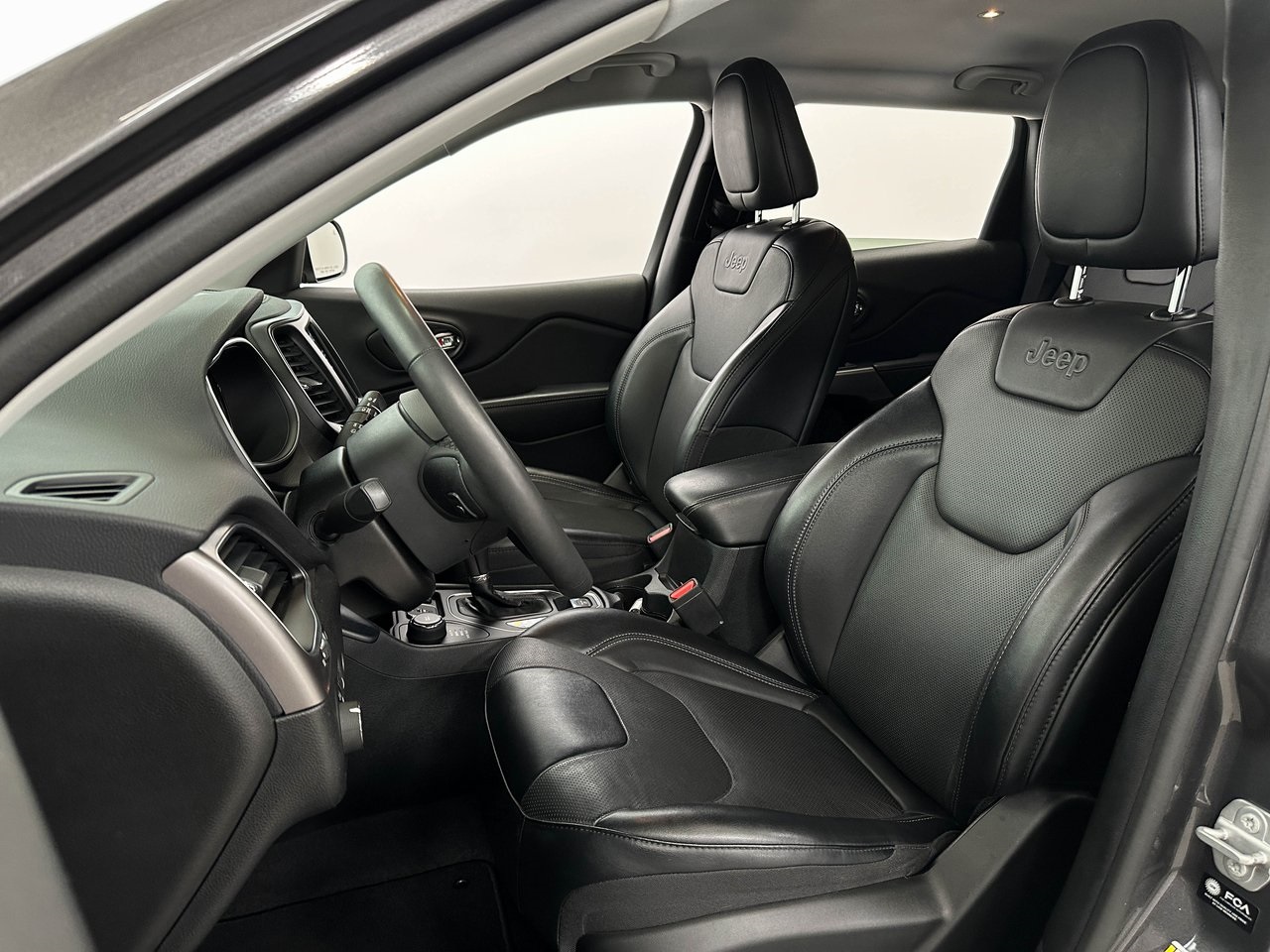2022 Jeep Cherokee Latitude Lux photo 14