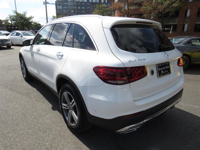 2022 Mercedes Benz GLC 300 4MATIC photo 2