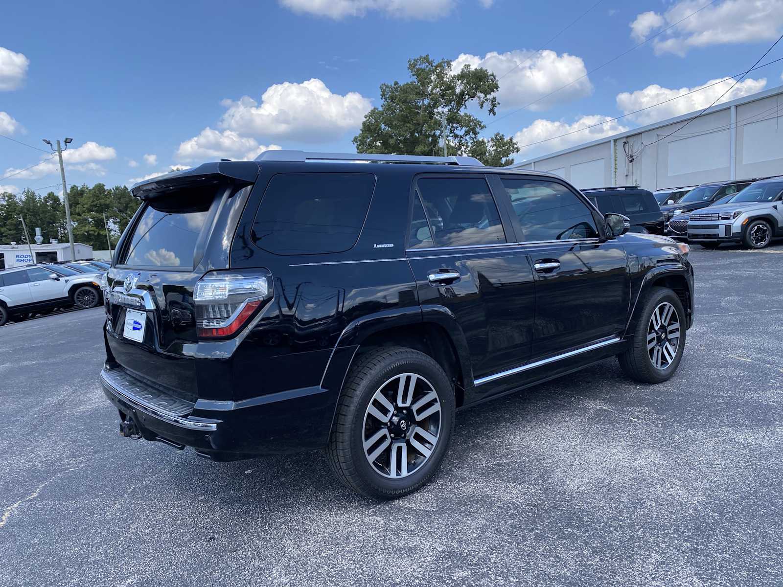 2016 Toyota 4Runner Limited 4WD photo 4