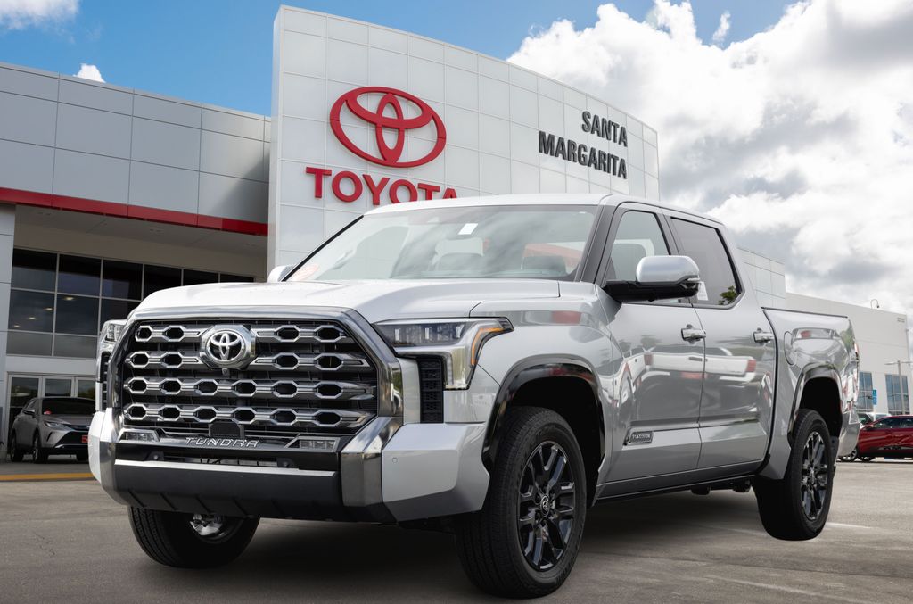 2026 Toyota Tundra Platinum's photo