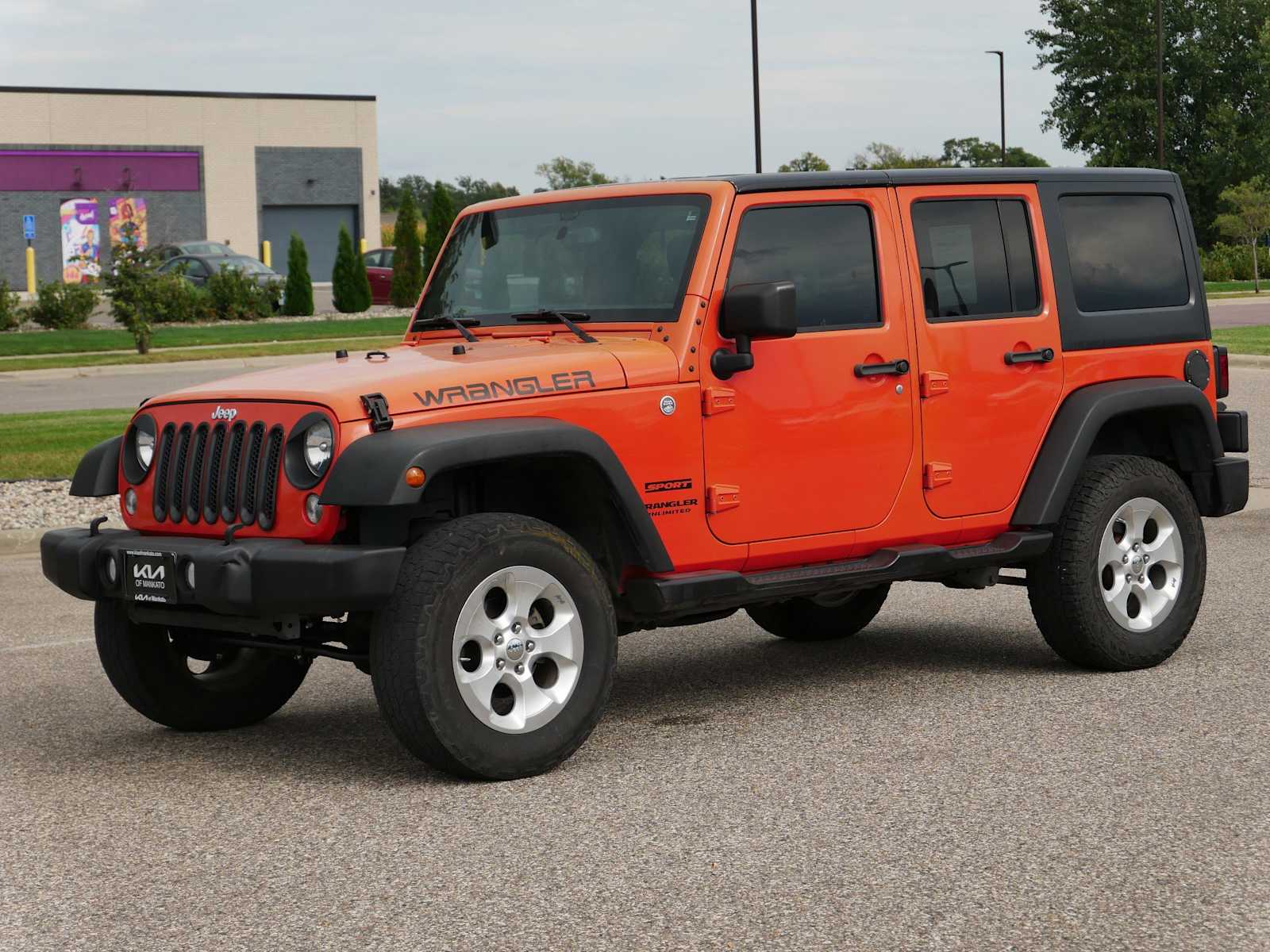 Used 2015 Jeep Wrangler Unlimited Sport with VIN 1C4BJWDGXFL698916 for sale in Mankato, Minnesota