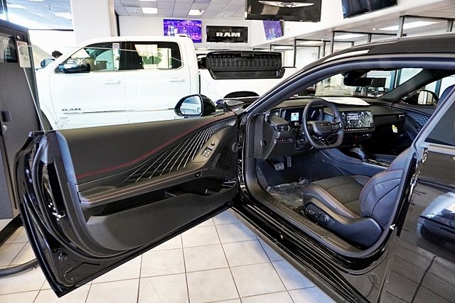 New 2026 Diamond Black Crystal Pearlcoat Dodge R/T Scat Pack image 31