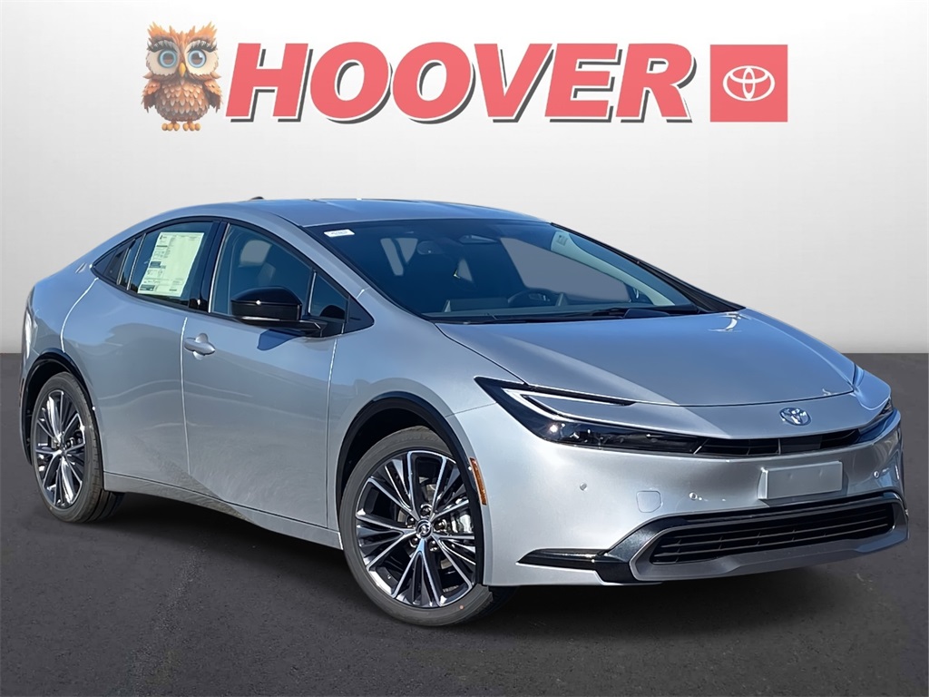 2026 Toyota Prius XLE's photo