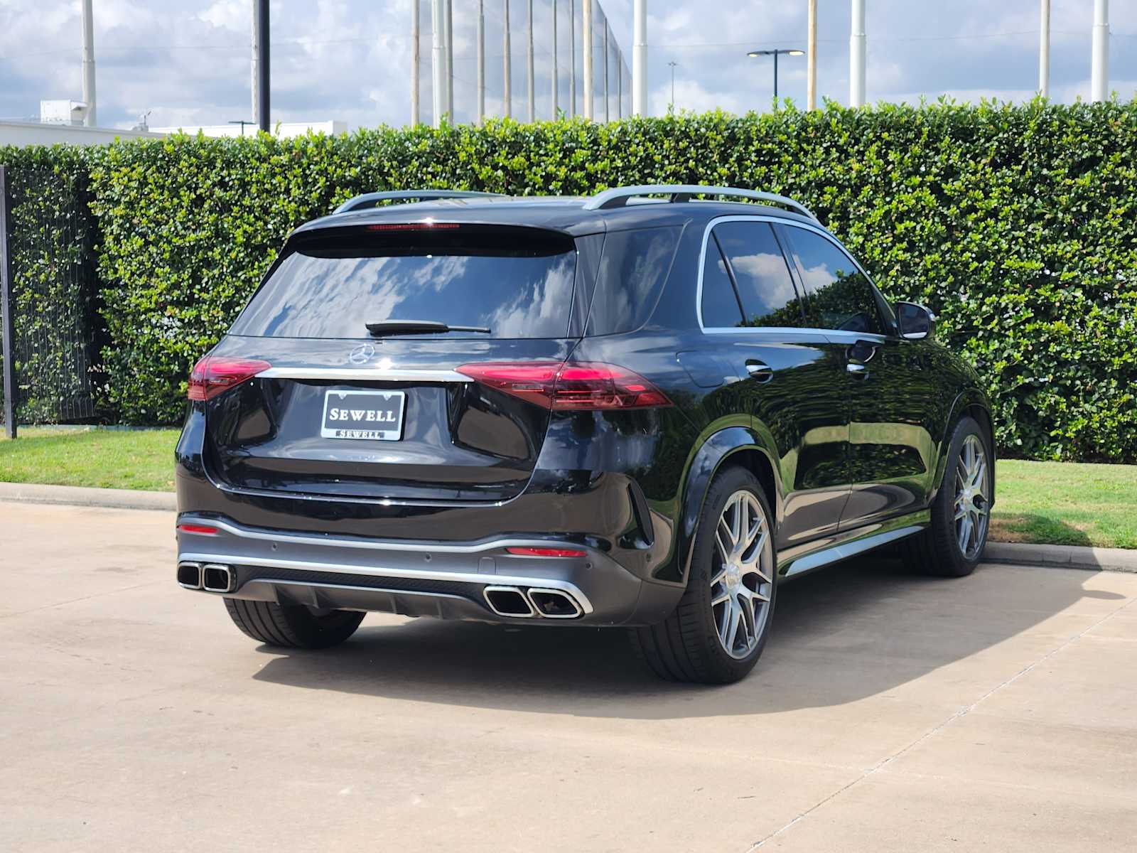 2024 Mercedes Benz GLE AMG 63 S photo 6