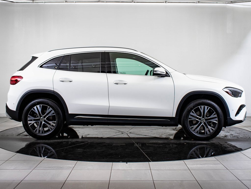 2026 Mercedes Benz GLA 250 4MATIC photo 3