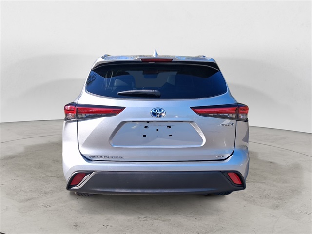2021 Toyota Highlander Hybrid XLE photo 4