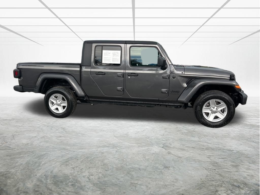 2023 Jeep Gladiator Sport photo 3