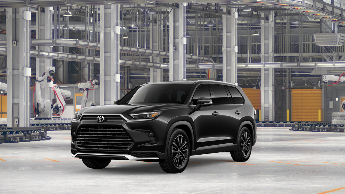 2026 Toyota Grand Highlander Platinum's photo