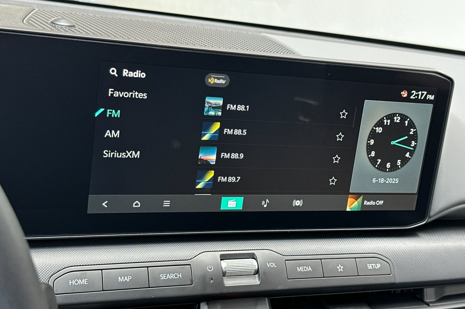 2025 Kia K4 LXS photo 13