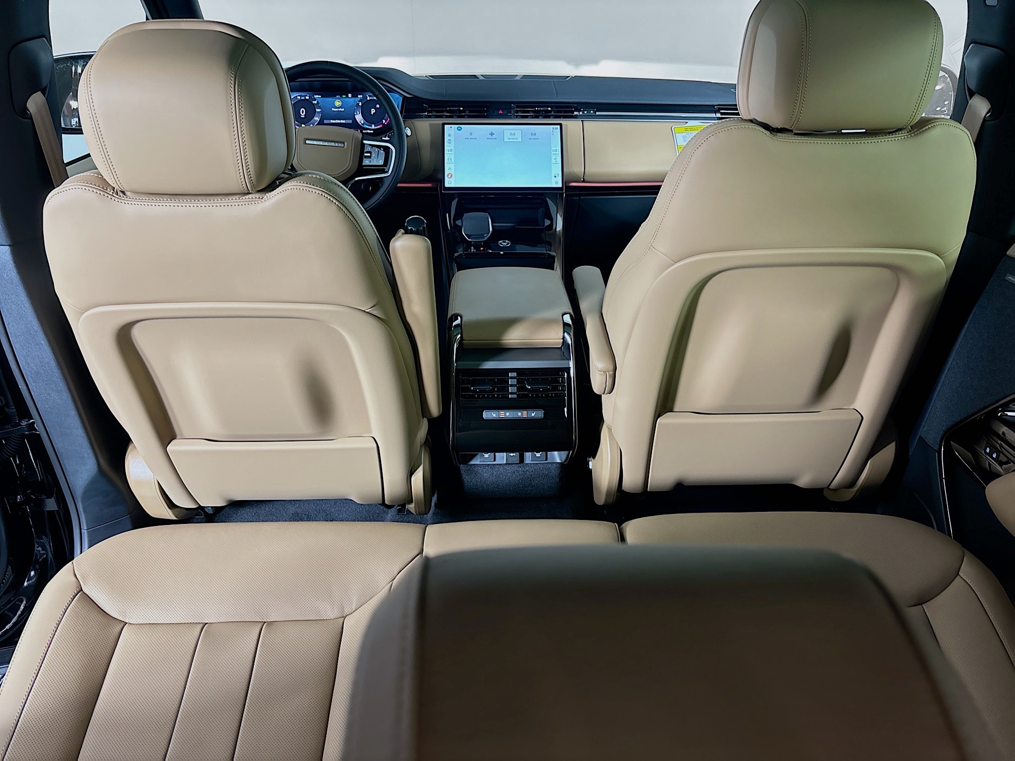 2025 Land Rover Range Rover Sport SE photo 21