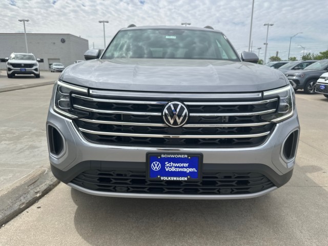 2025 Volkswagen Atlas SE Technology photo 4