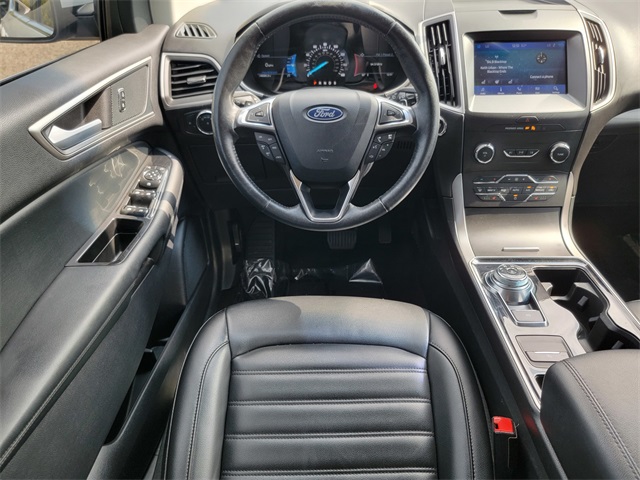2020 Ford Edge SEL photo 25