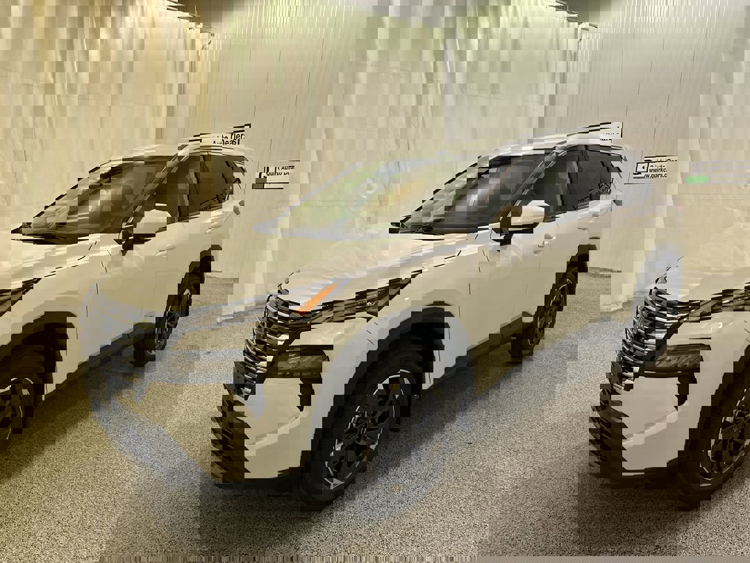 2026 Nissan Rogue SV photo 4