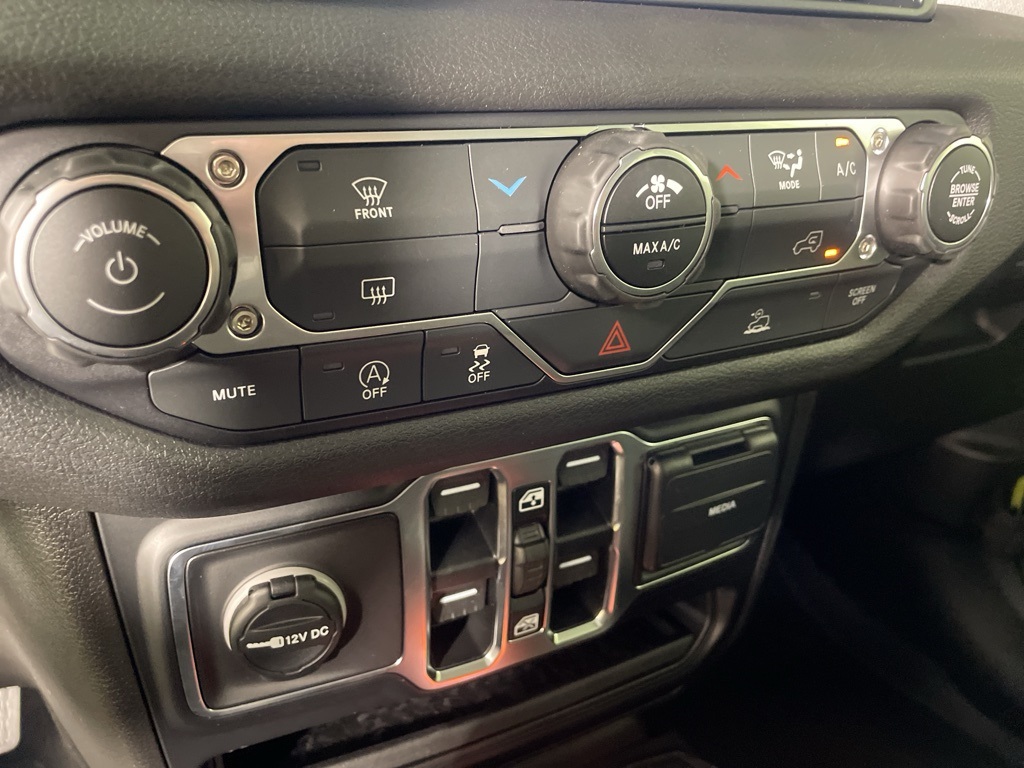 2025 Jeep Wrangler Sport photo 29