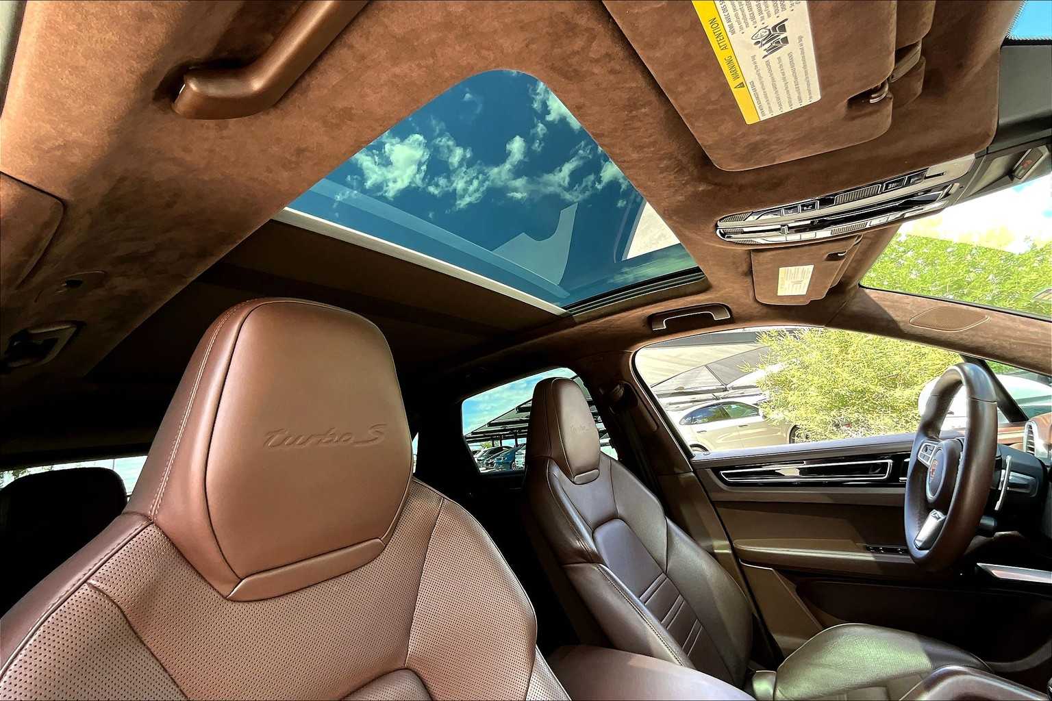 2020 Porsche Cayenne Turbo S E-Hybrid photo 15
