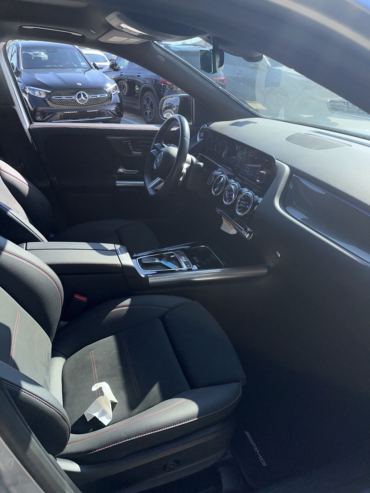 2025 Mercedes Benz GLA 250 photo 5