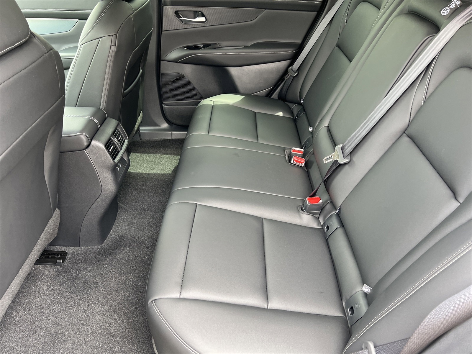 2025 Nissan Murano SL photo 18