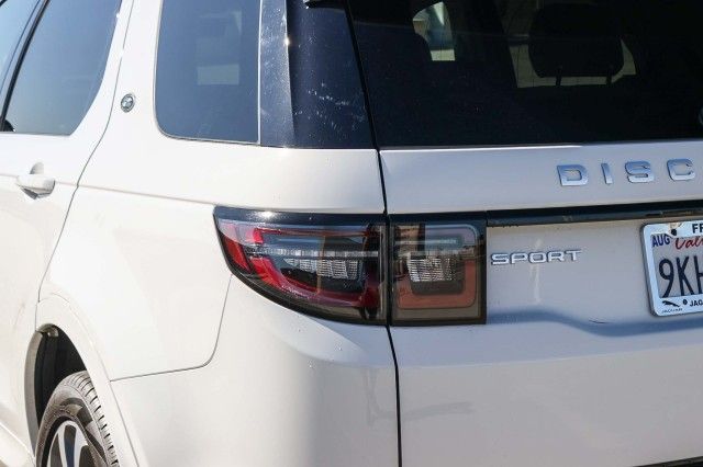 2024 Land Rover Discovery Sport S photo 4