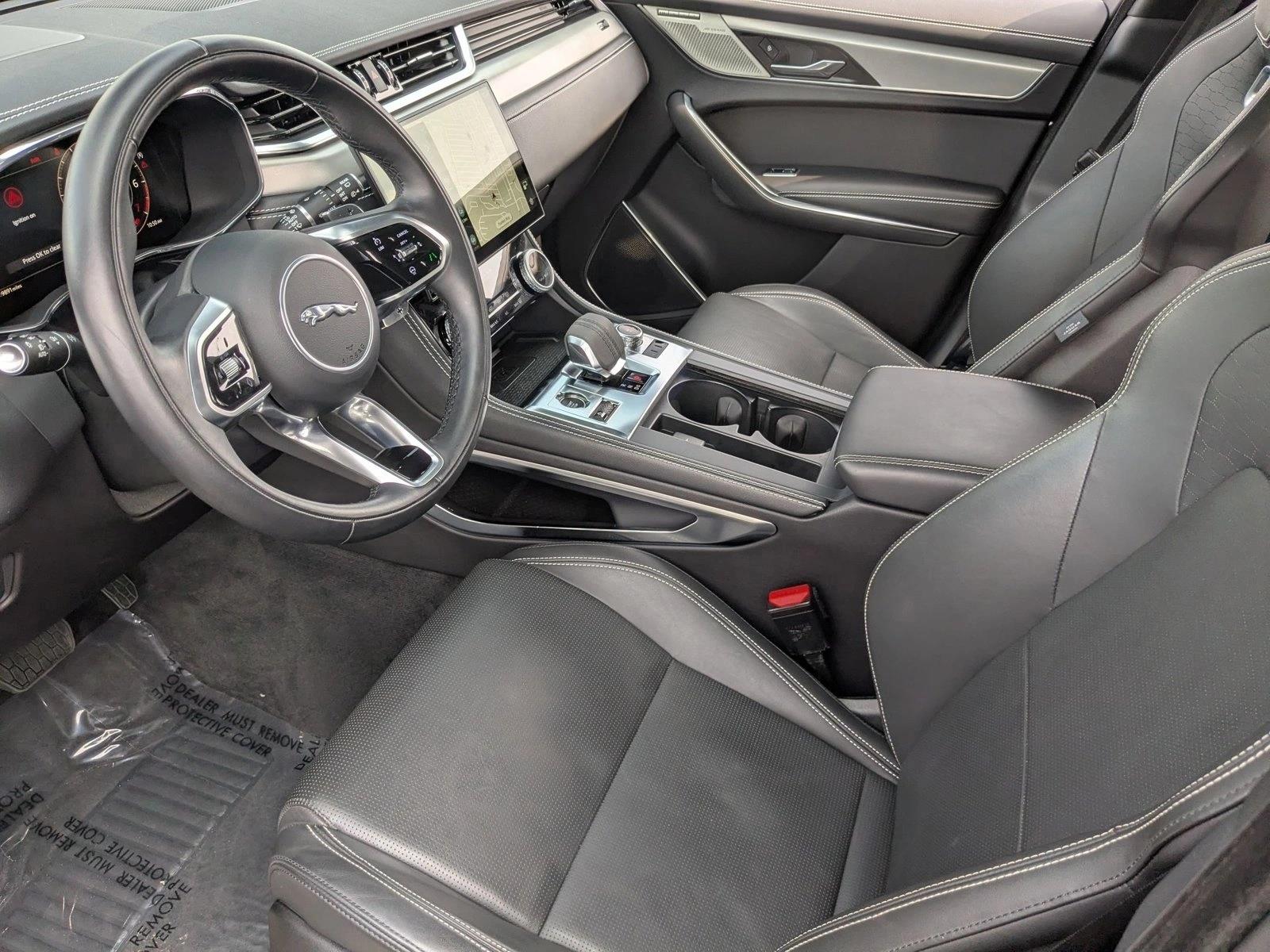 2024 Jaguar F-PACE P400 R-Dynamic S photo 5