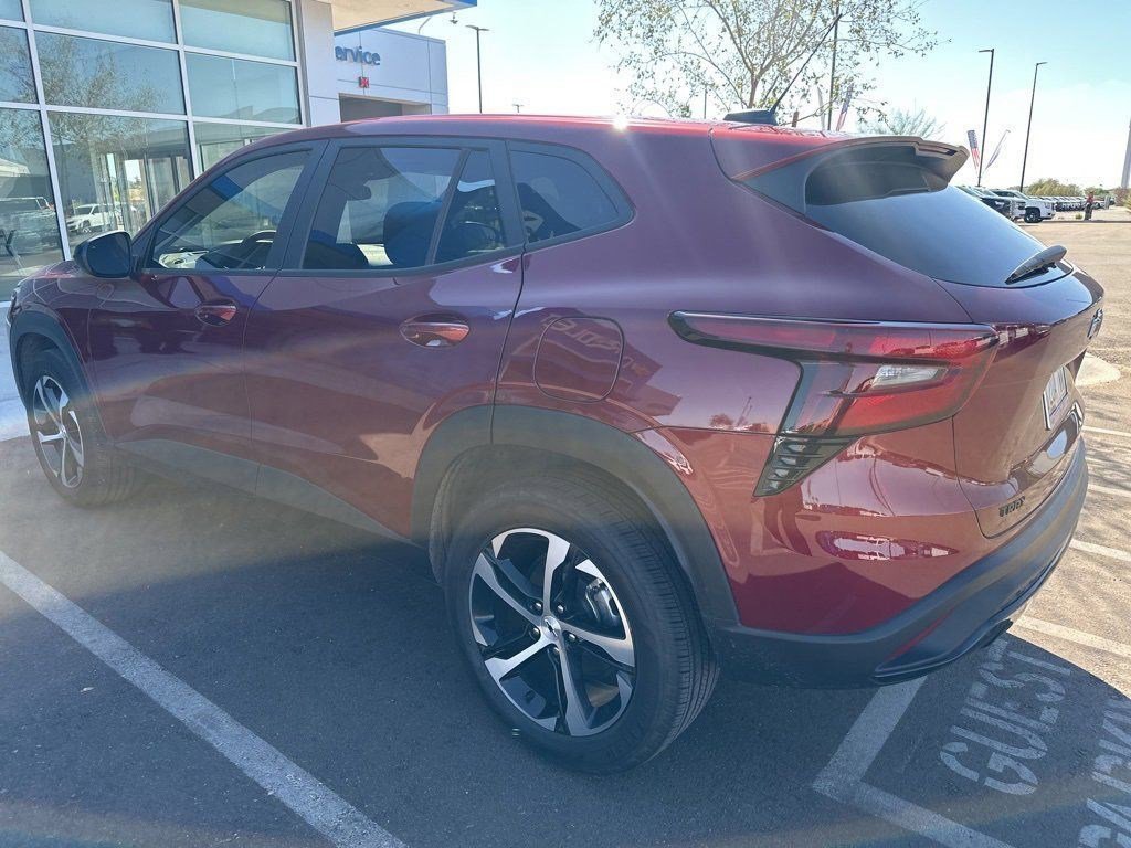 2024 Chevrolet Trax photo 3